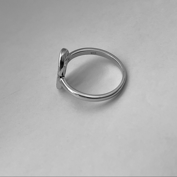 Sterling silver hamsa hand with lotus flower ring, hamsa hand ring, lotus ring - Picture 10 of 10